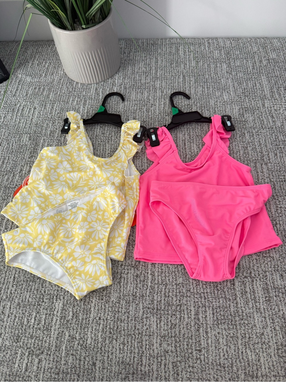 wonder nation Ruffled Tank Two- Piece Swimsuits - Yellow Floral & Hot Pink